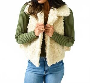 NEW &MERCI furry good time sherpa vest in ivory